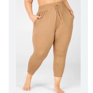 NWT Fabletics Blaine Jogger Harem Pant in Barista Tan size XX-Large Drawstring